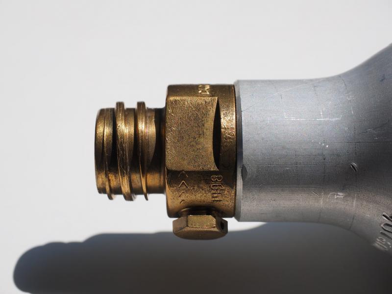 Detector de Campo Eletromagnético: Descubra como funciona e sua importância no dia a dia
